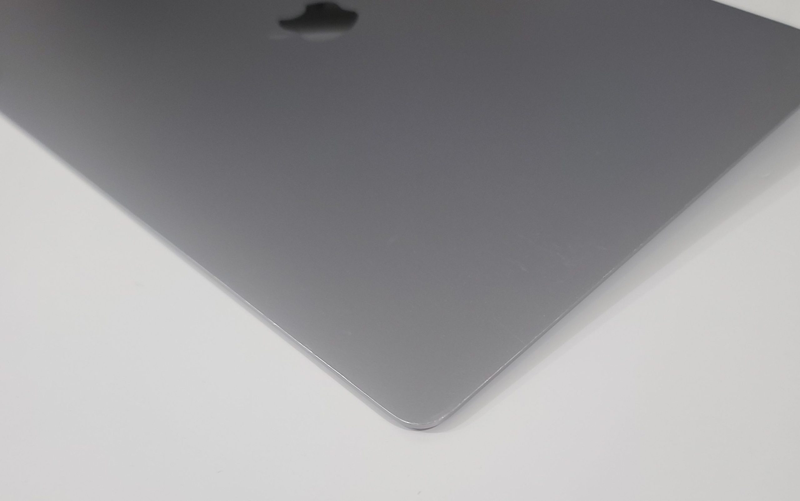 Original MacBook Pro A2141 2019 16" OEM LCD Screen Assembly Space Gray Grd C - Image 5