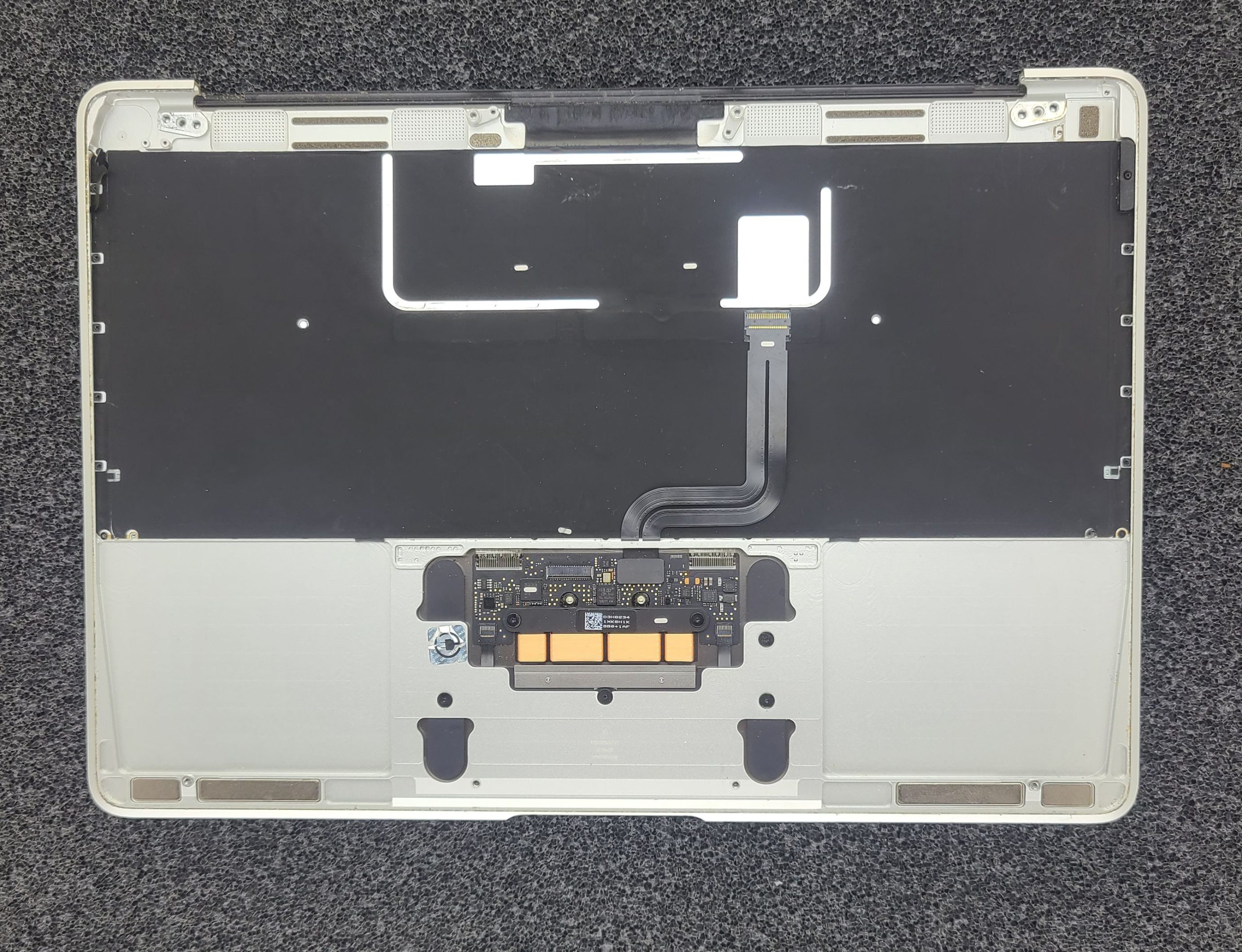 thumbnail interactive-video image 1 of Apple MacBook 12" A1534 2015 Gold Topcase With US Keyboard – Grade A, 613-01195-A 1 of 2
