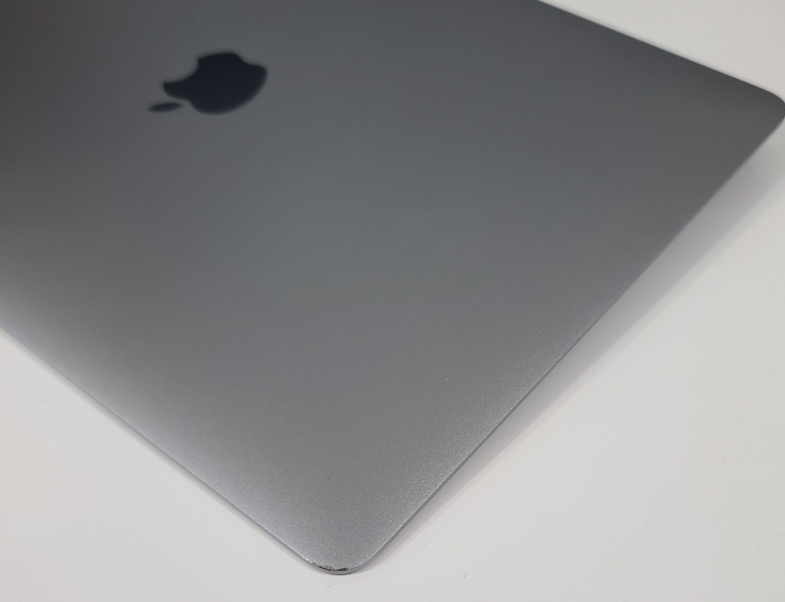 MacBook Pro A1989 A2159 A2289 A2251 Gray LCD Screen Assembly - Image 4