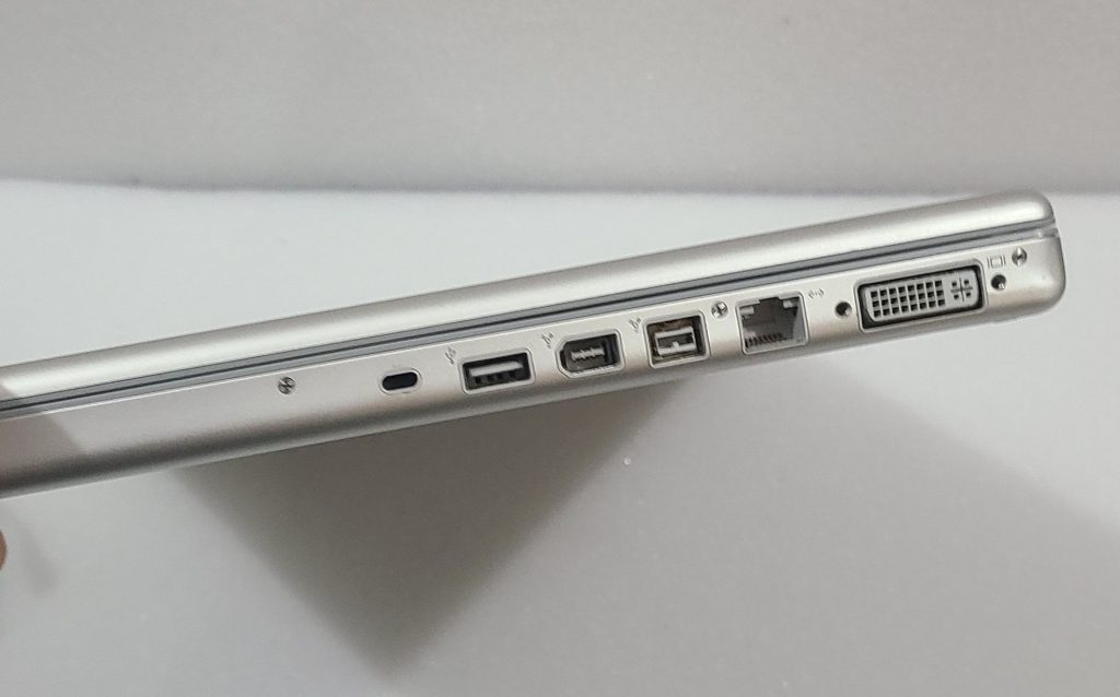 MacBook Pro 15.4″ Early 2008 A1260 2.5GHz C2D T9300 4GB Ram 1TB HDD ...