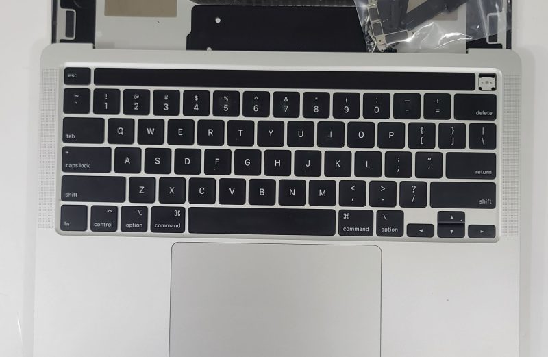 Grd B+ MacBook Pro A2251 Silver Top Case Keyboard  Touchpad Battery 90%