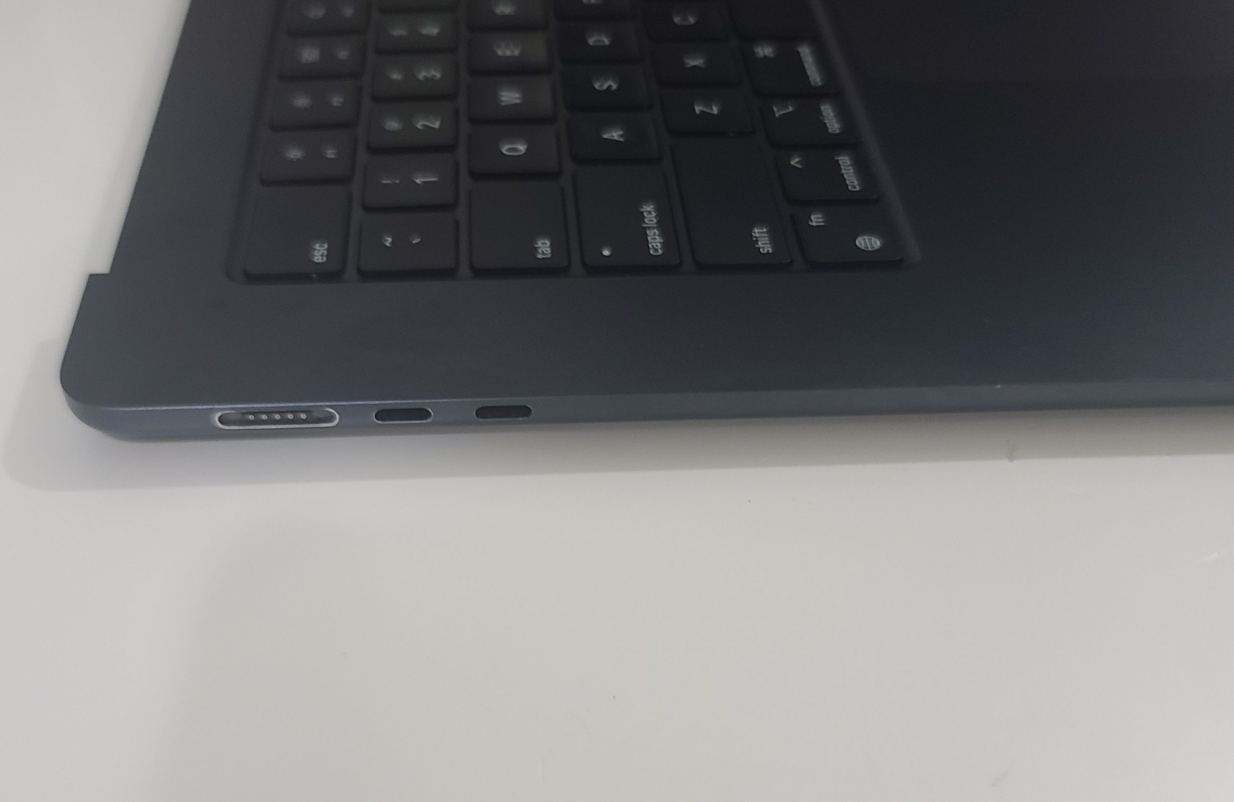 Grd B MacBook Air 15” A2941 M2 Top Case Keyboard Touchpad Battery MIDNIGHT - Image 4