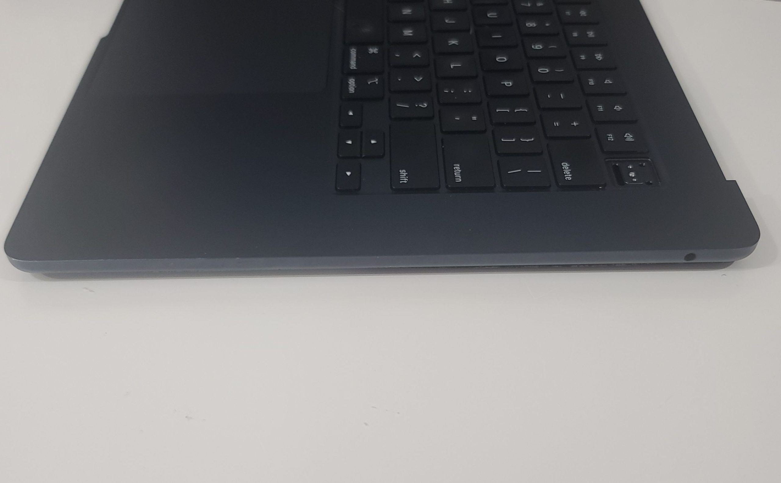 Grd B MacBook Air 15” A2941 M2 Top Case Keyboard Touchpad Battery MIDNIGHT - Image 3