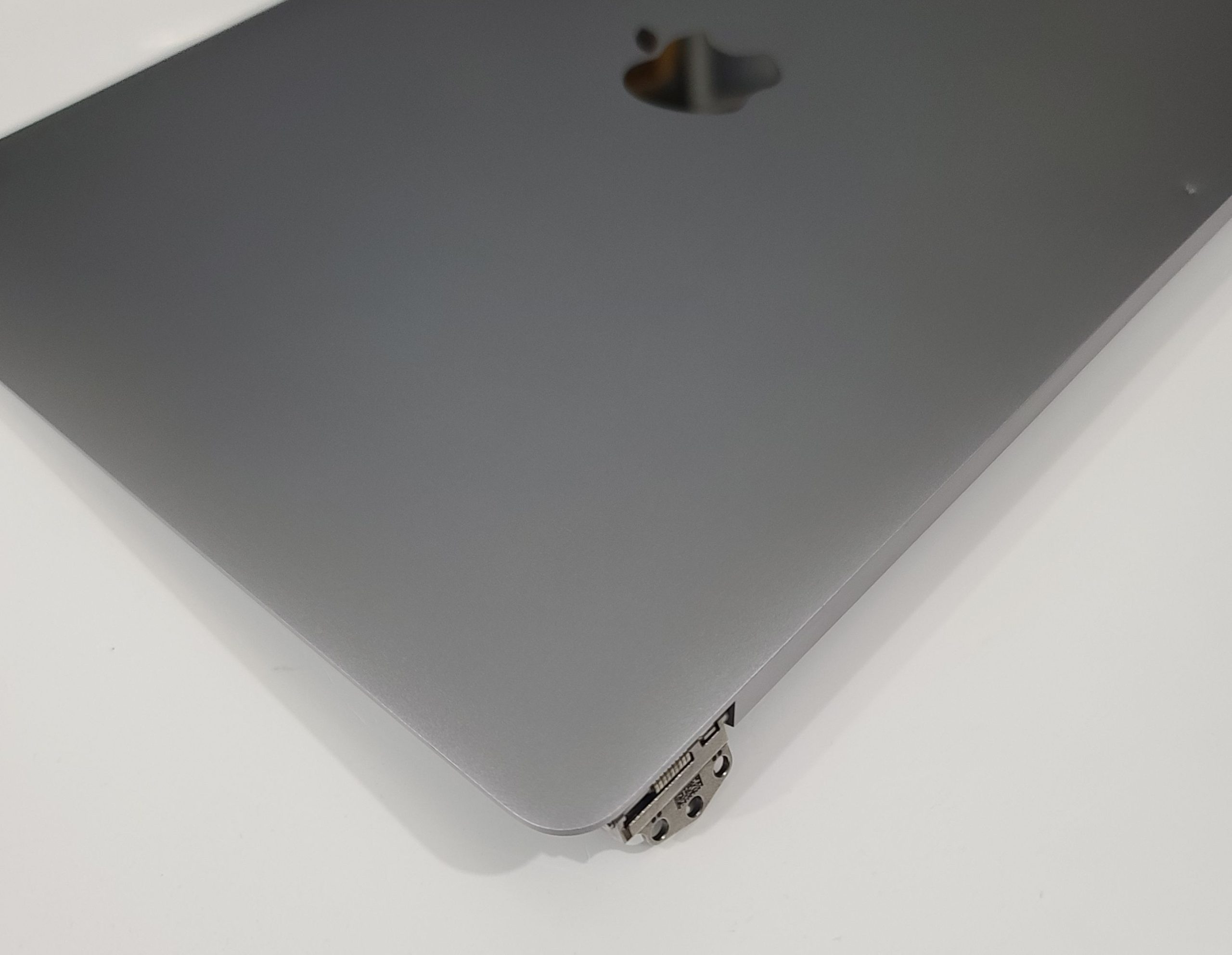 Grd B Original MacBook Air 13" 2018 A1932 Gray LCD Screen Display Assembly - Image 11